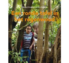 Een Ronde Tafel In Het Regenwoud